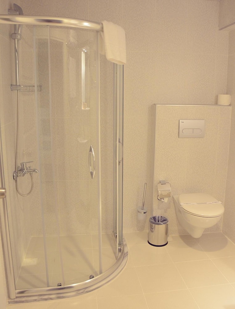 Standard Double or Twin Room, Non Smoking - Photo 2