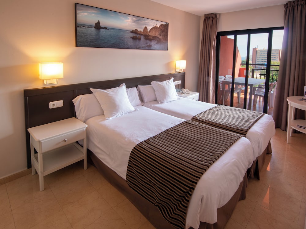 Suite, Terrace (3 - 4 Adults)