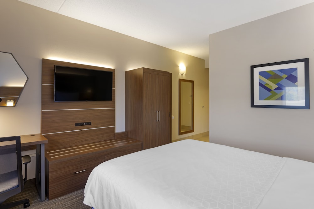 Standard Room, 1 Queen Bed - Photo 3