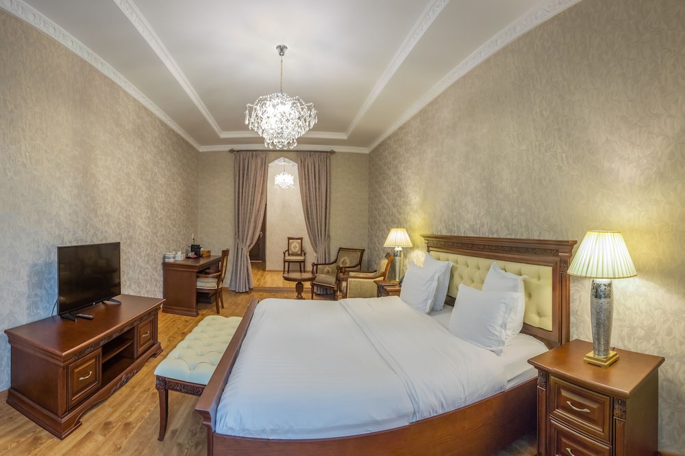Luxury Double Room, 1 King Bed photo 2