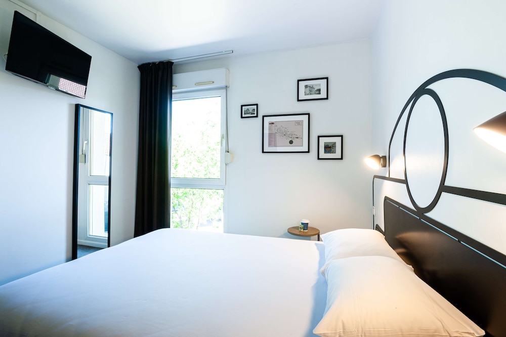 Standard Room, 1 Double Bed - Photo 3