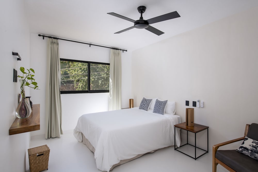 Master Suite with Kitchen