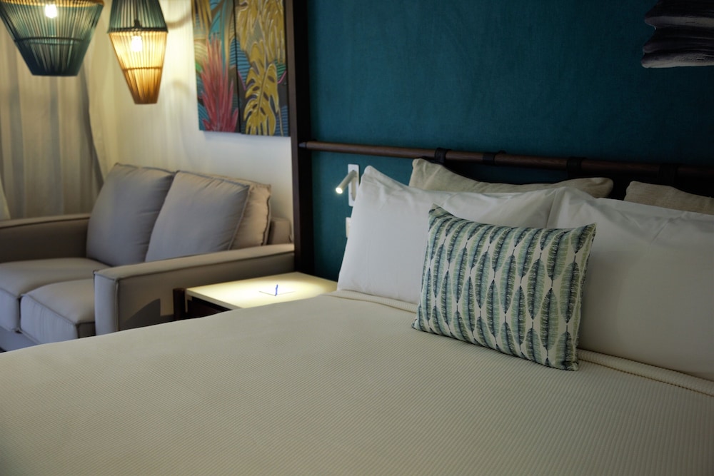 Caribe Suite All-Inclusive (3 Adults + 1 Child) thumbnail 5