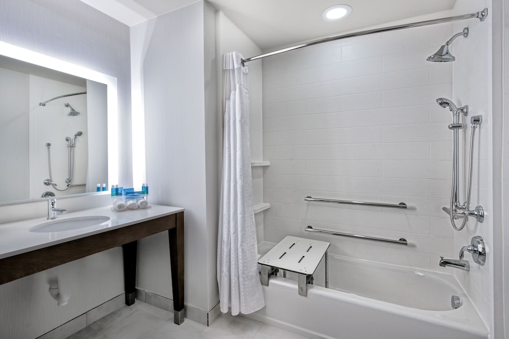 Holiday Inn Express & Suites Austin - Round Rock Area by IHG, Photo 3
