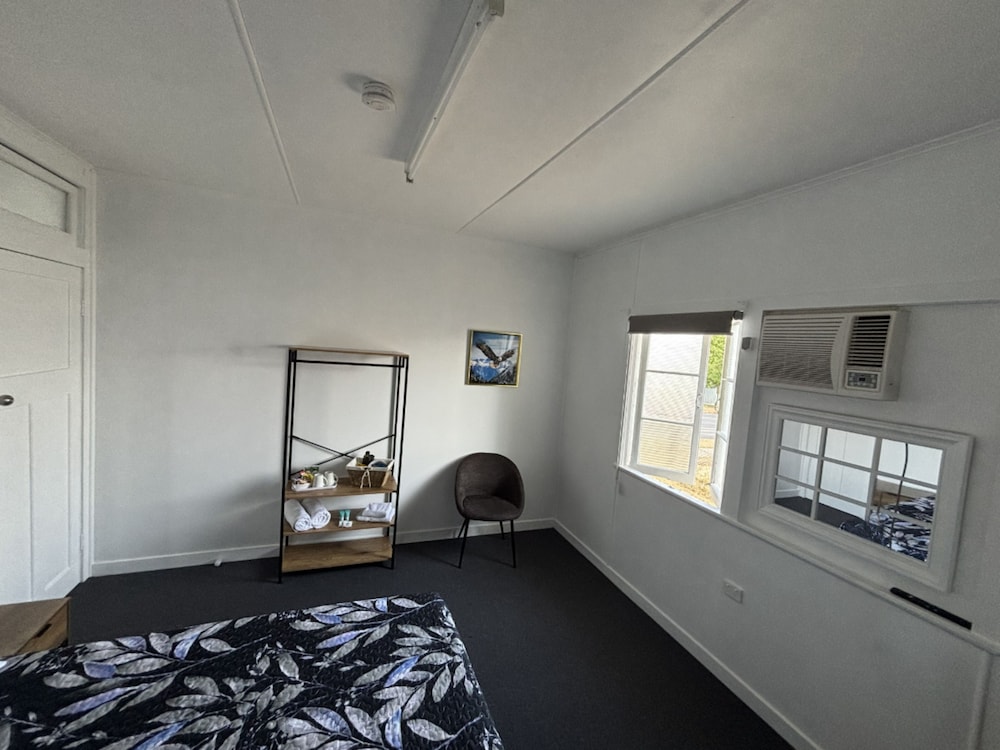 Basic Room, 1 Double Bed, Shared Bathroom, Annex Building photo 2
