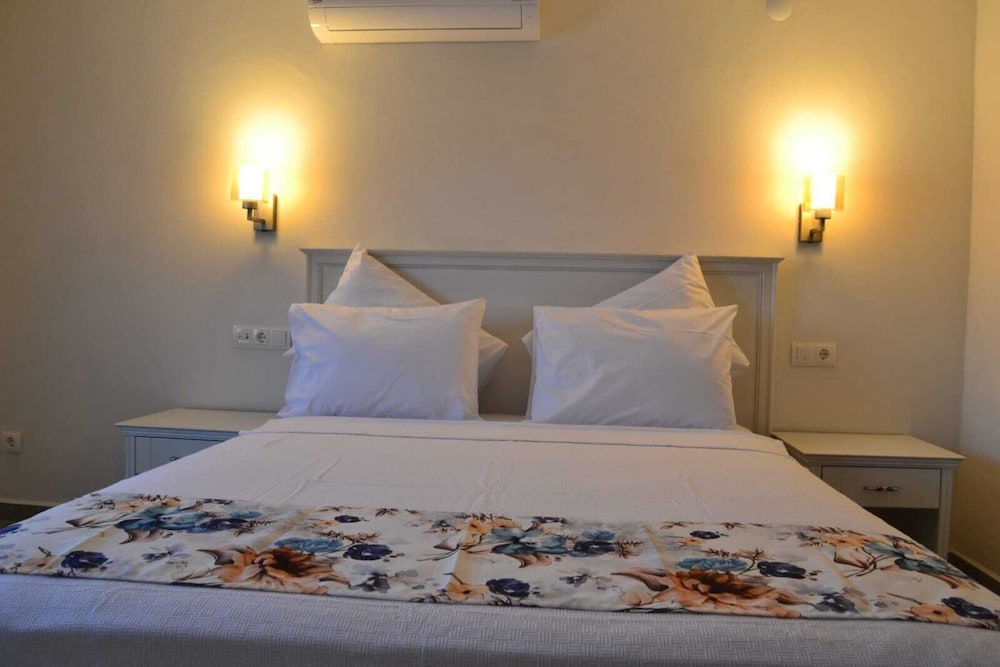 Economy Double Room photo 1