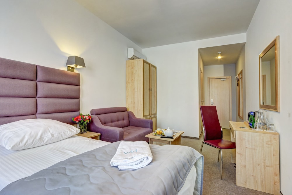 Deluxe Twin Room photo 3