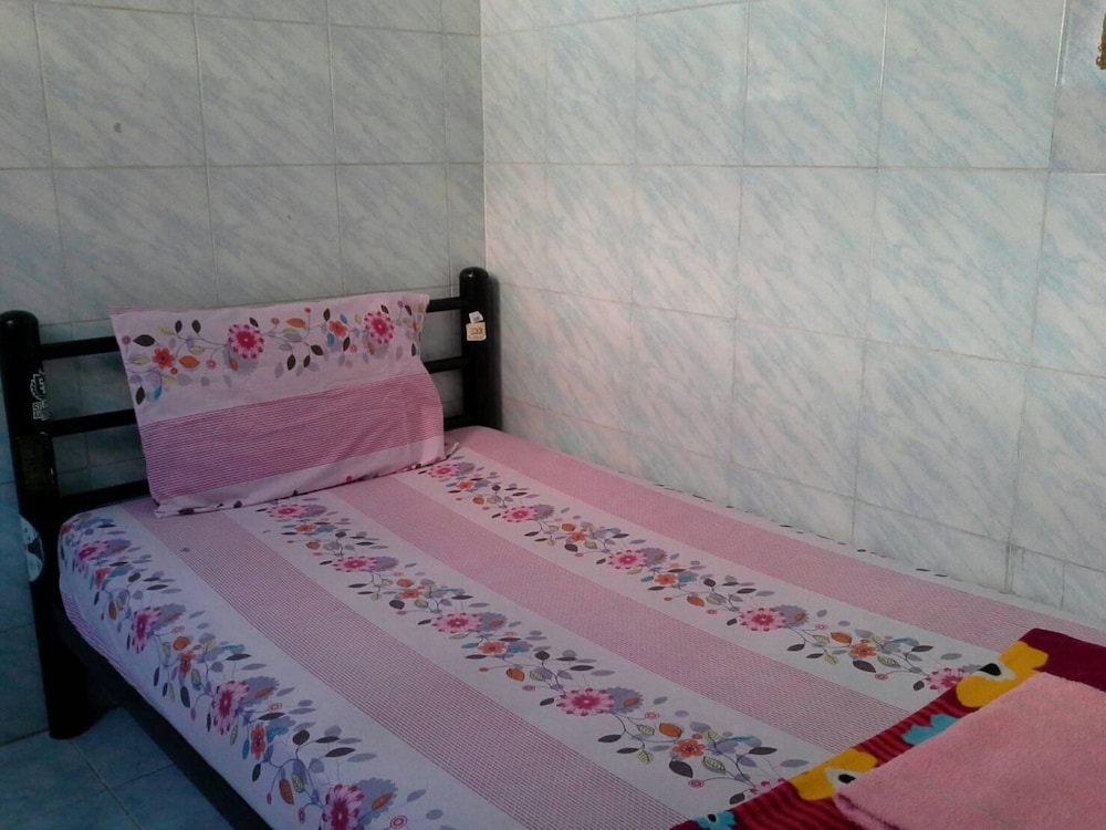 Standard Single Room with Private Bathroom photo 1