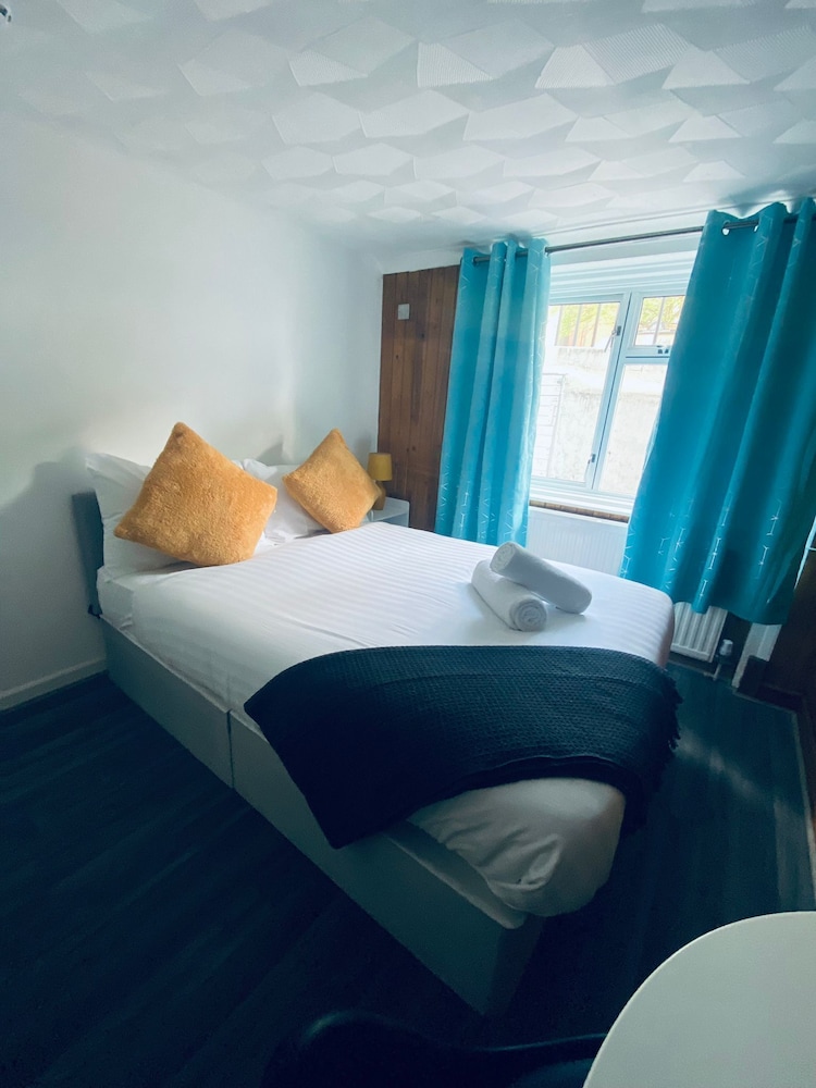 Panoramic Double Room, Ensuite photo 3