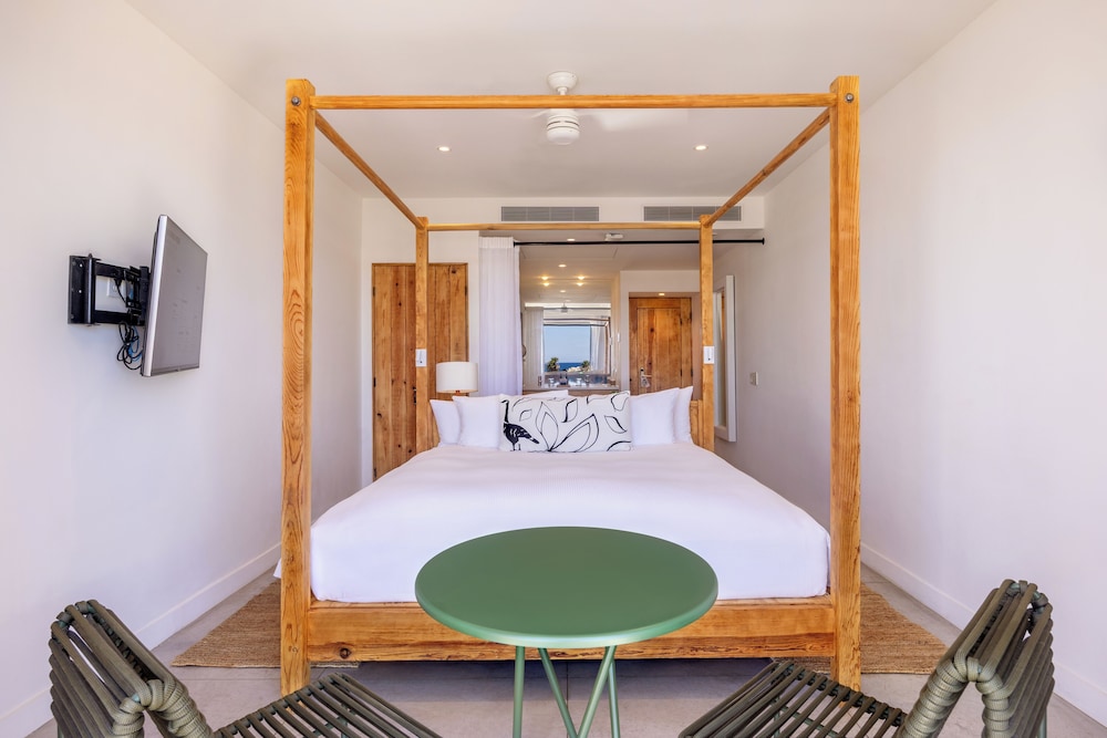 Room, 1 King Bed, Balcony