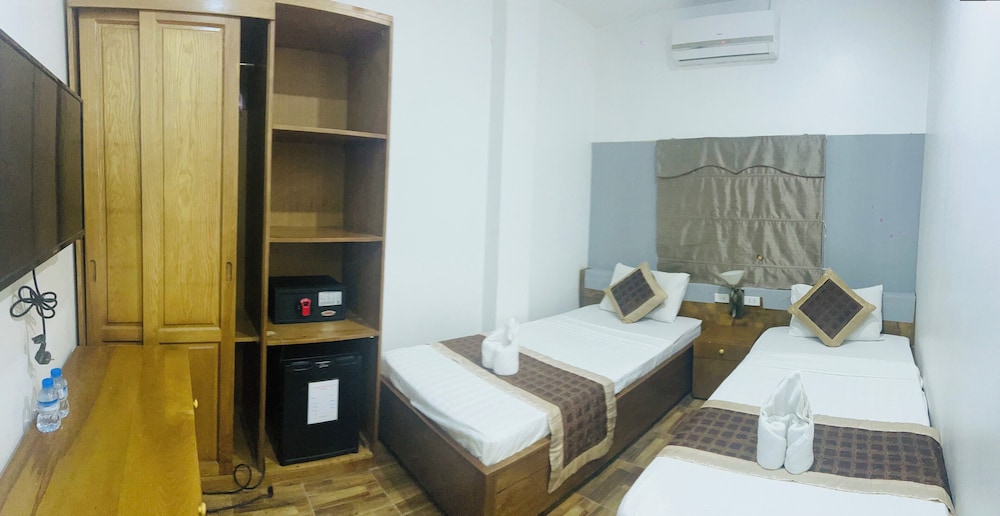 Superior Double or Twin Room photo 3