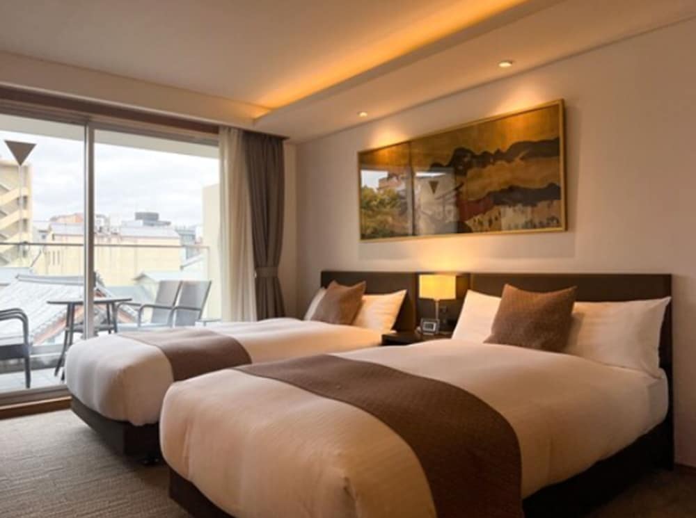 Premium Twin Room - Photo 19