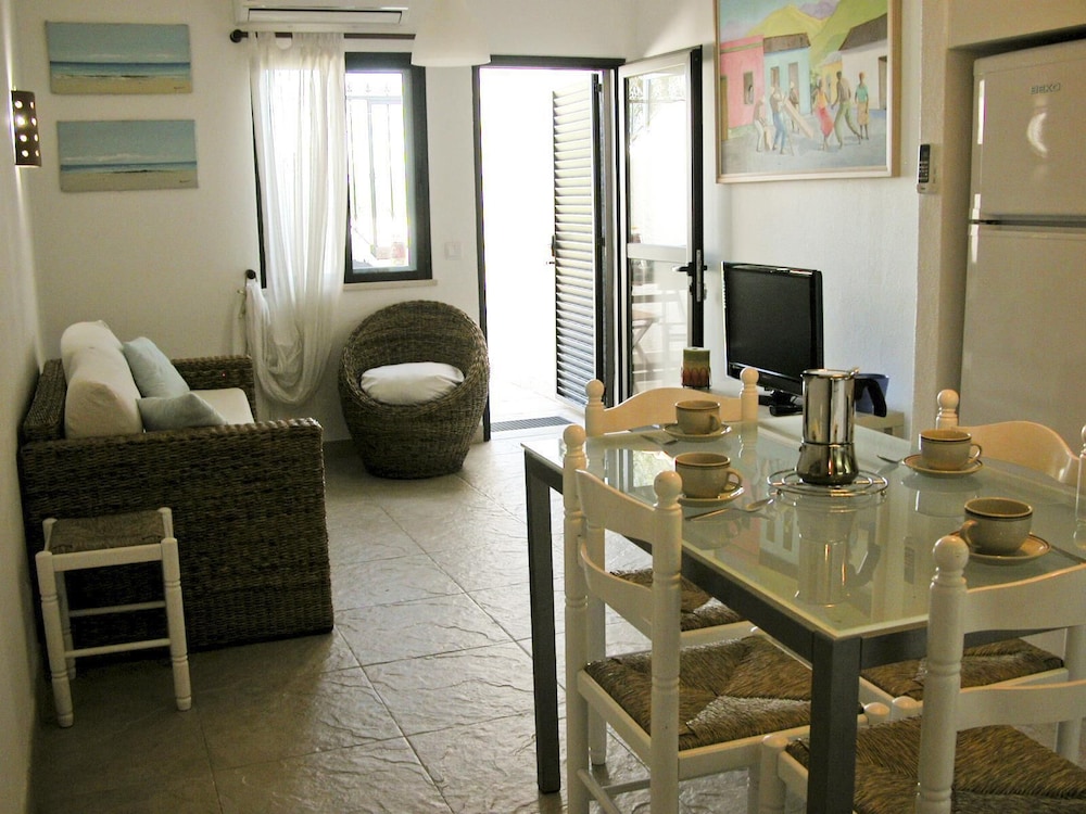 House, 1 Bedroom, Patio, Garden View