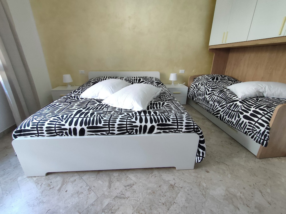 Triple Room, Balcony, Garden View