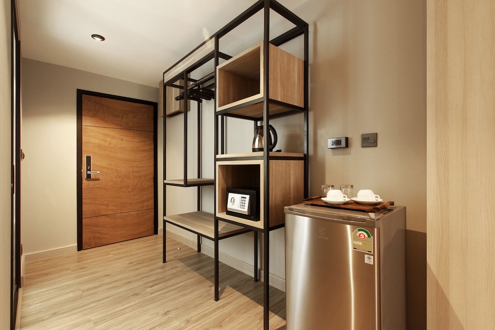 Nares Executive Twin Room photo 3