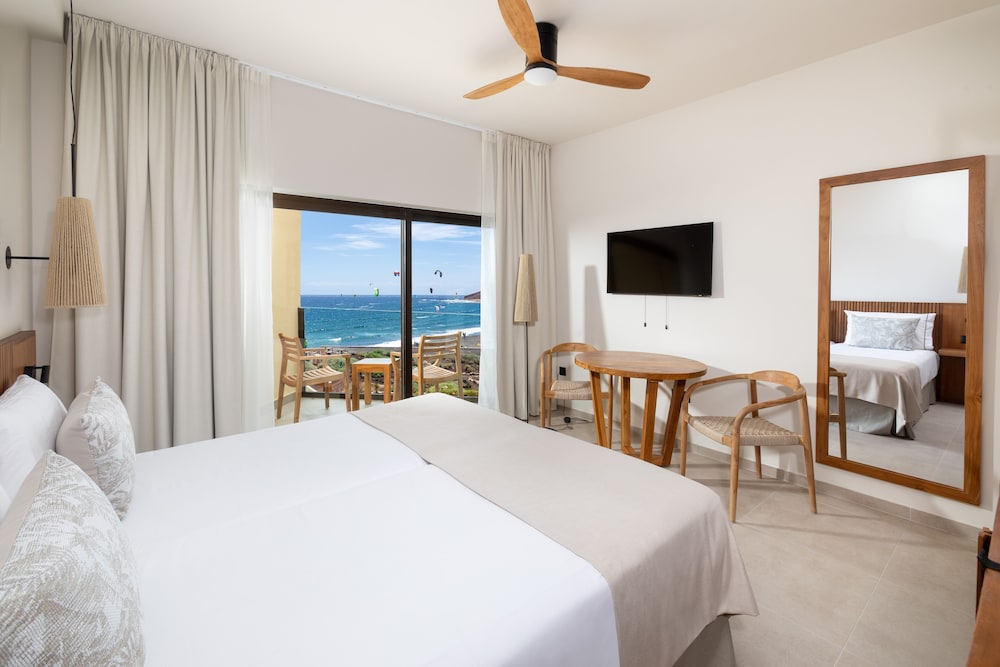 Superior Double Room, Balcony, Sea View