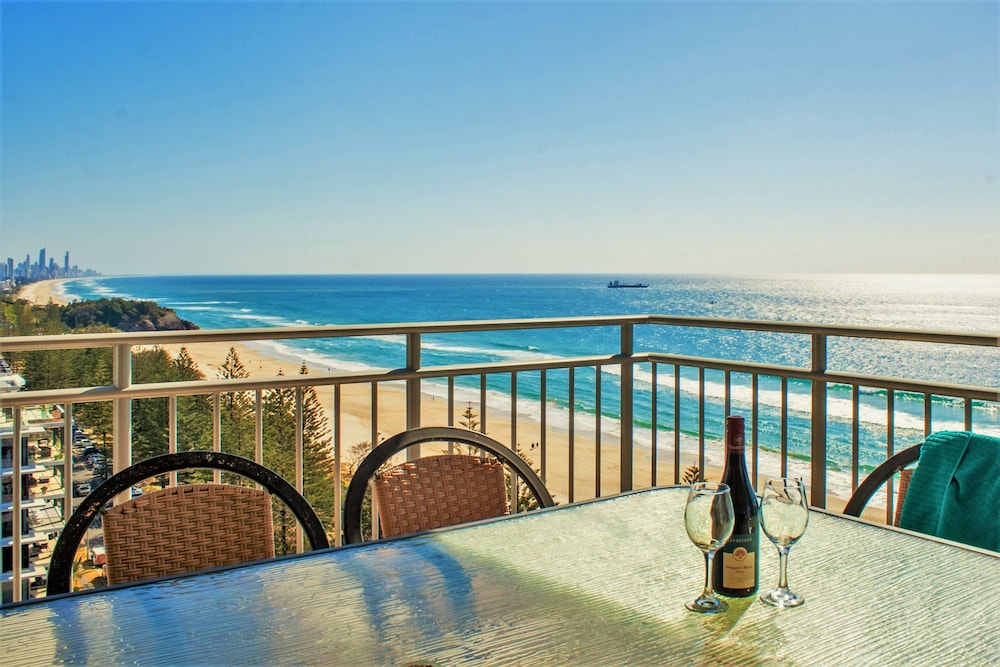 Apartment, 3 Bedrooms, Kitchen (7 Night, Ocean Views) photo 3
