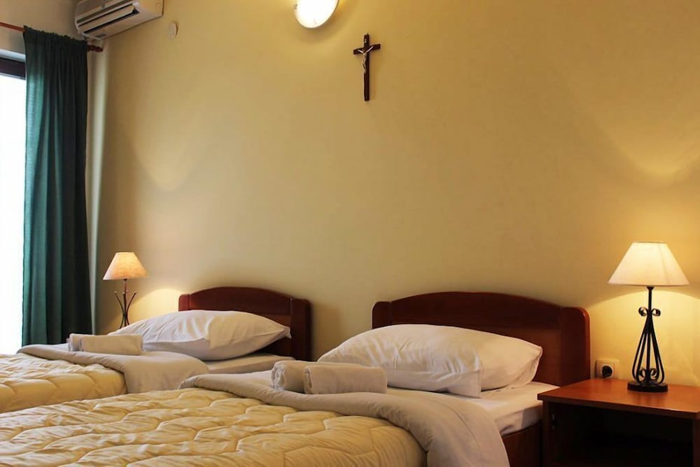 Double Room, 2 Twin Beds photo 2