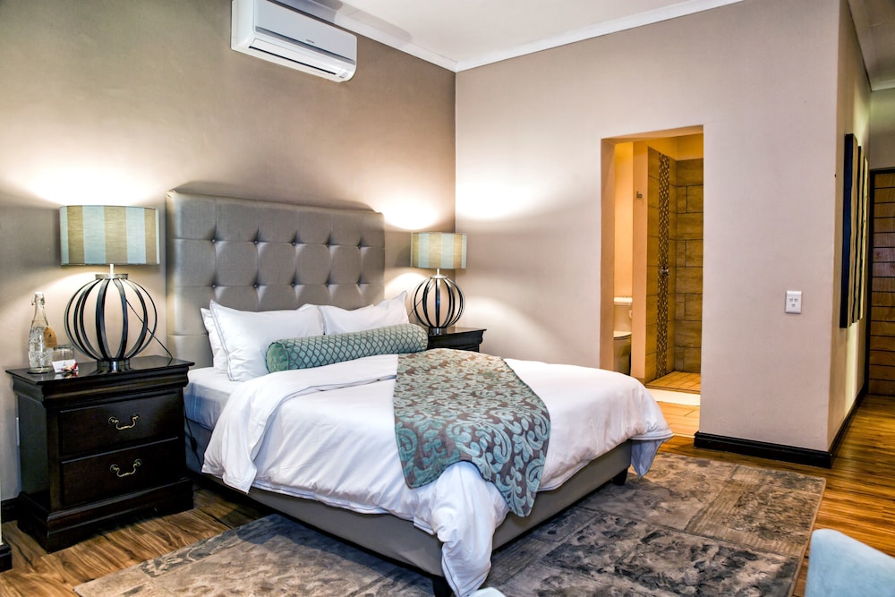 Premier Room - Photo 4