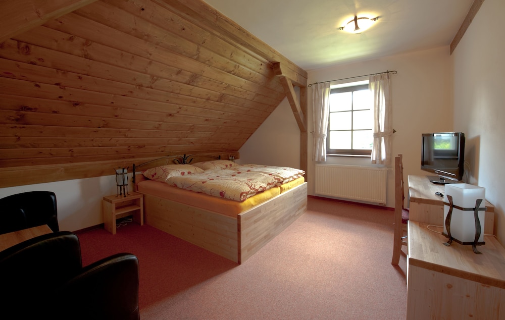 Deluxe Double Room, 1 King Bed photo 1