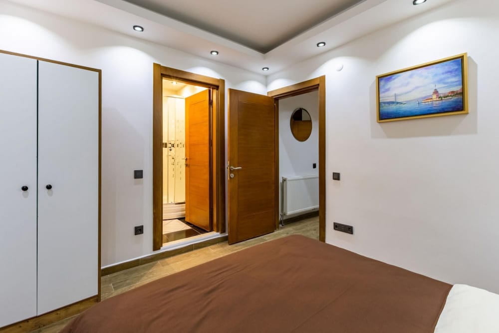 Apartment photo 2