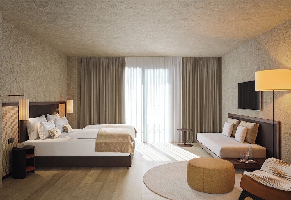 Superior Double Room, Balcony, Courtyard View