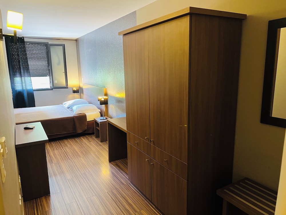 Comfort Room photo 3