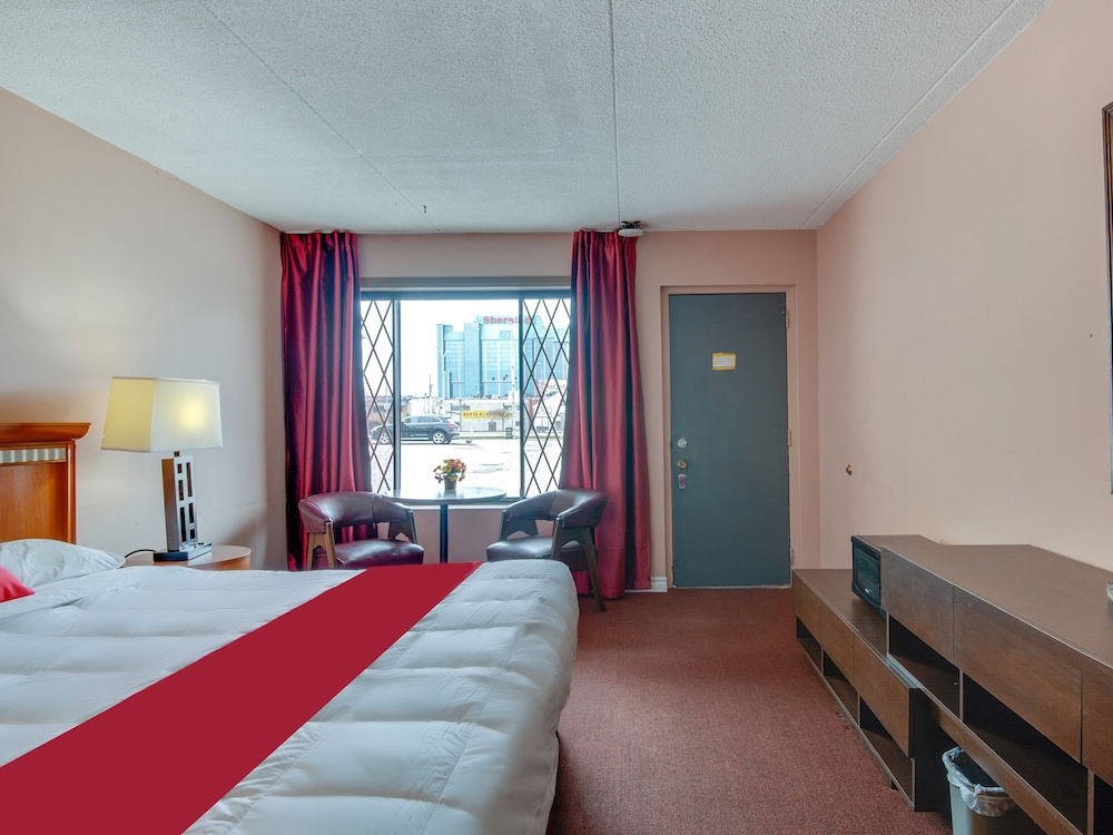 Room, 1 King Bed photo 1