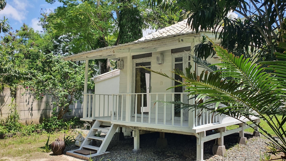 One Bedroom Bungalow