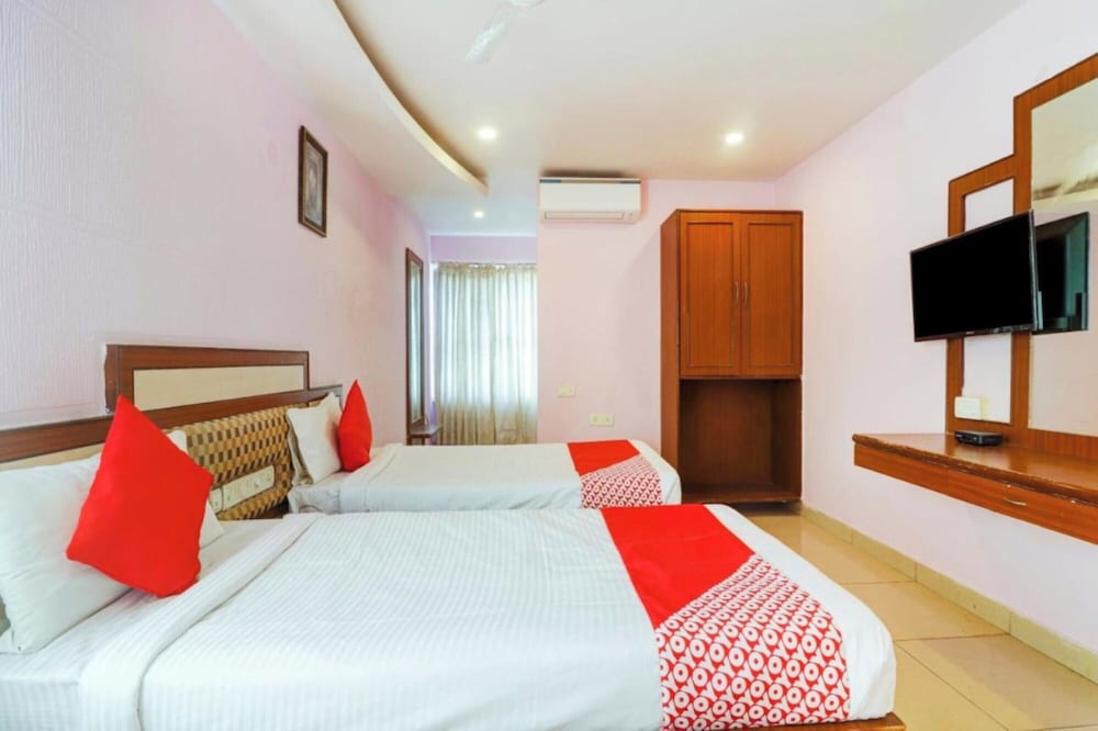 Classic Double Room, City View