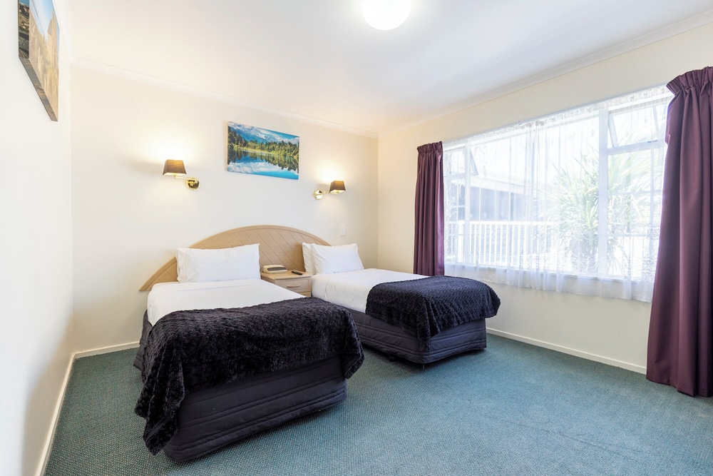 Family One Bedroom with Spa Bath photo 3