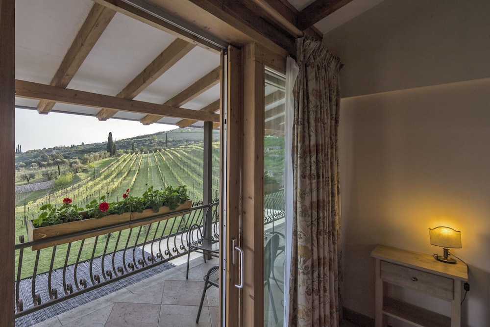 Superior Double Room, Balcony photo 3