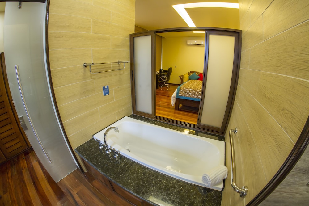 Junior Suite - Photo 8