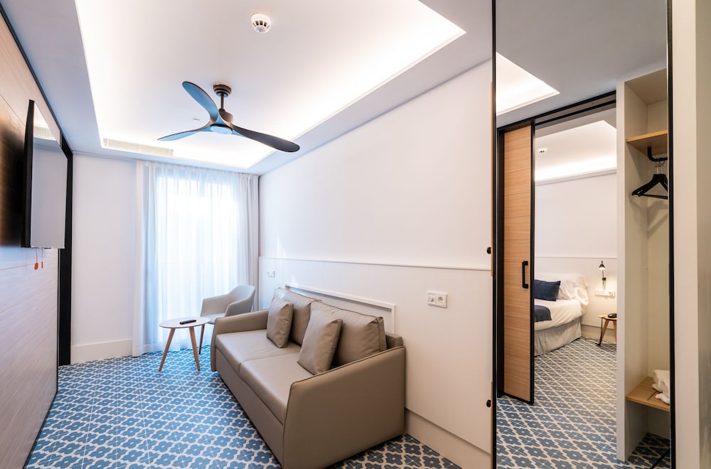Junior Suite (2 Adults) photo 2