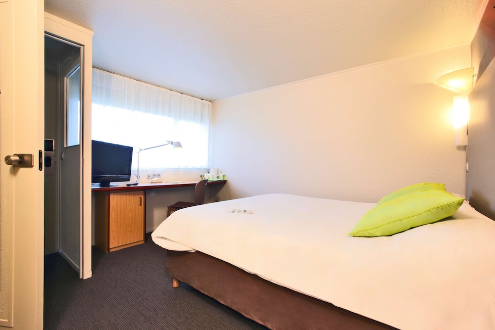 Standard Room, 1 Double Bed - Photo 5