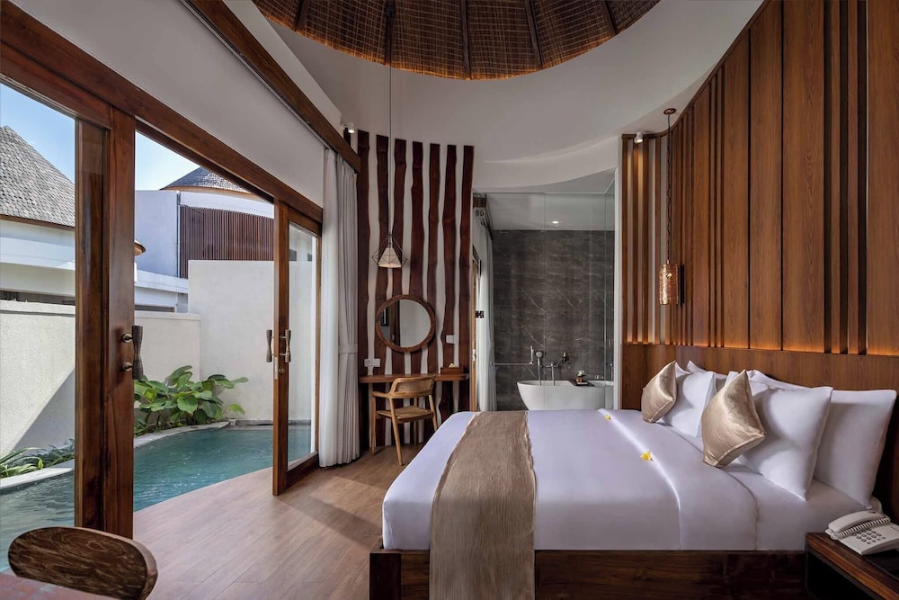 Villa, 1 Bedroom, Pool View - Photo 5