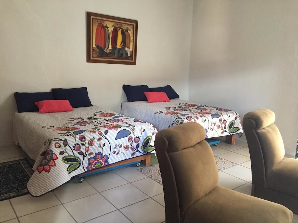 Double Room, 2 Queen Beds