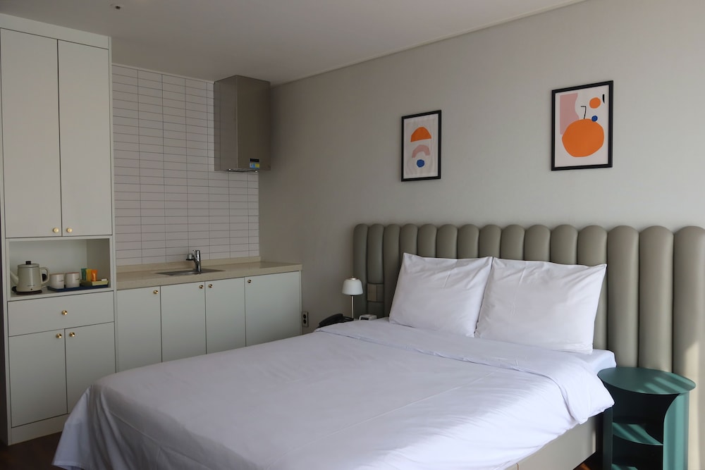 Standard Double Room - Photo 3
