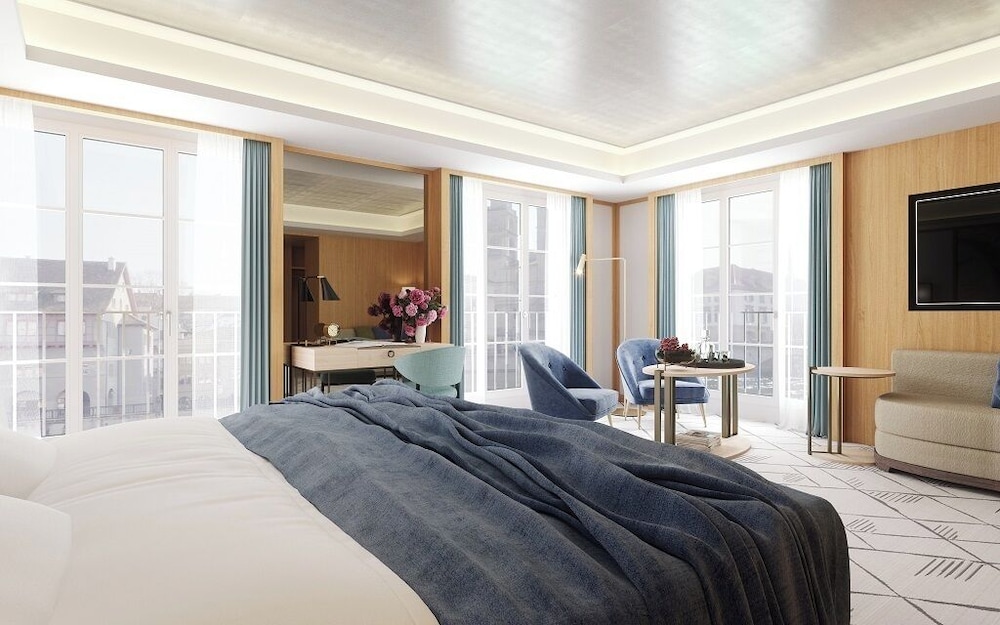 Riverside Panorama Corner Room - Photo 1