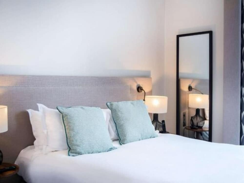 Classic Double Room, 1 Queen Bed, Ensuite - Photo 3