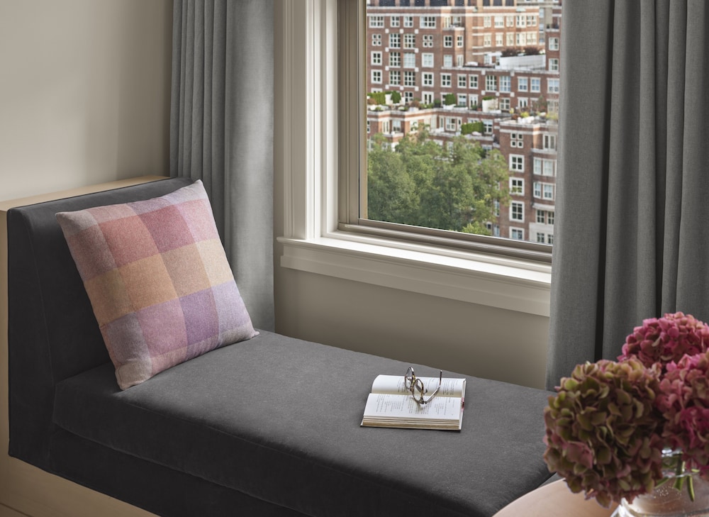 Room, 1 King Bed, City View - Photo 7