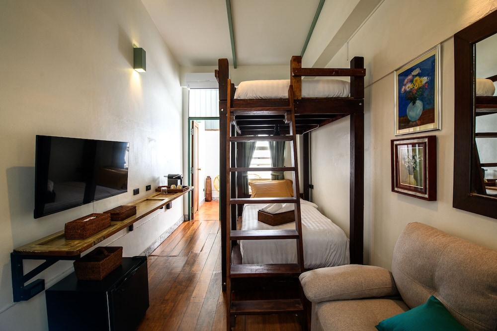 Traditional House, 3 Bedrooms - Photo 6