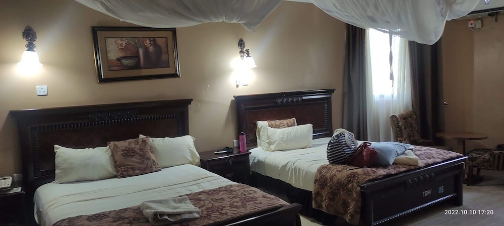 Standard Twin Room photo 1
