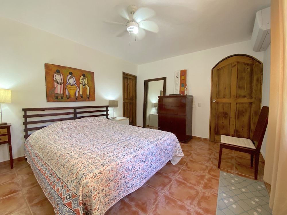 Deluxe Villa, 2 Bedrooms, Garden View, Poolside photo 2
