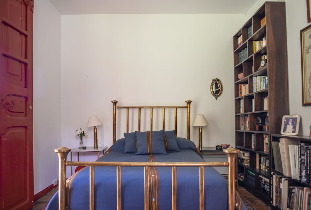 Junior Double Room, 1 Bedroom, Private Bathroom photo 2