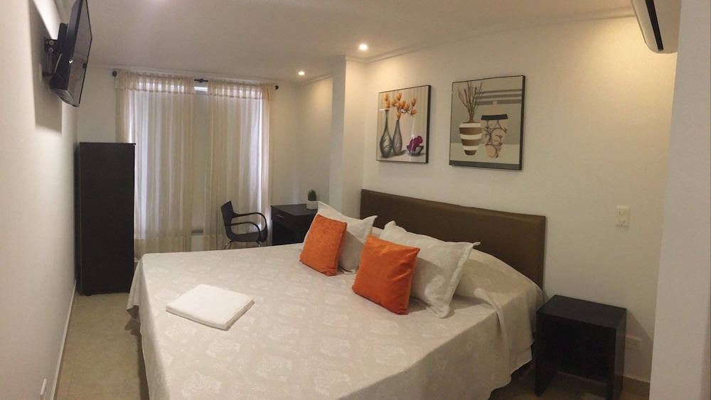 Double Room, 1 King Bed photo 1