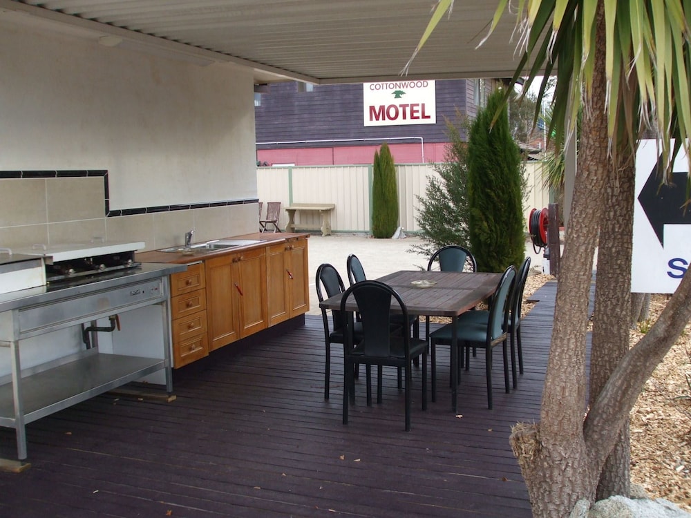 Family Room, Refrigerator & Microwave, Ground Floor photo 3