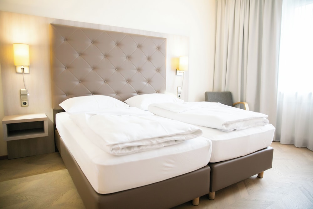 Business Double or Twin Room (air conditioning) - Photo 6