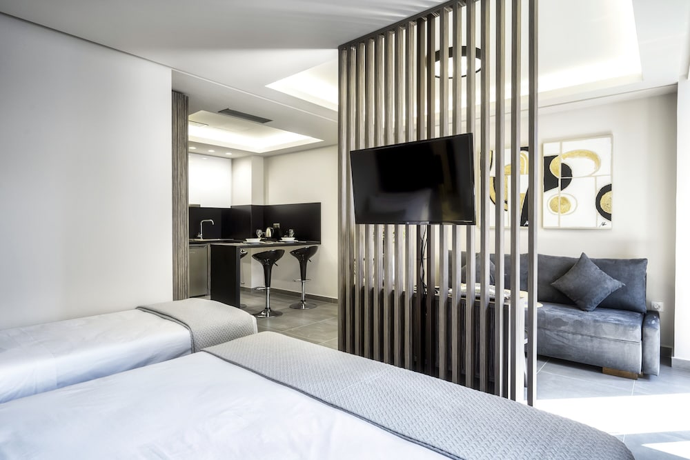 Deluxe Family Suite Open Plan - Photo 5