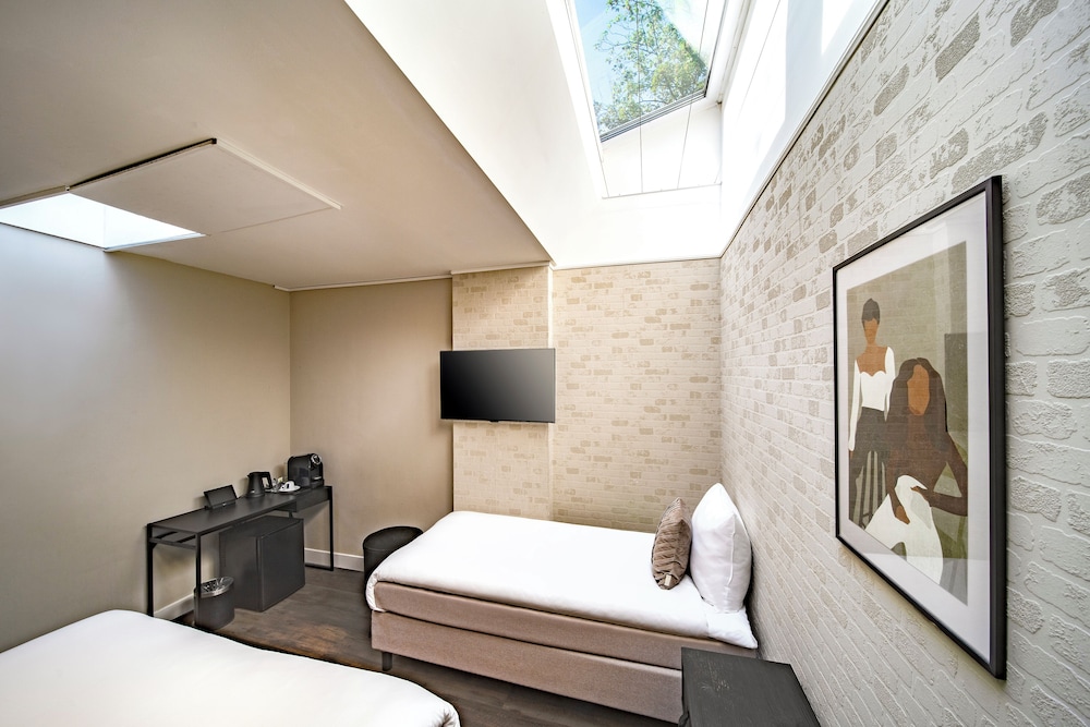 Senior Triple Room